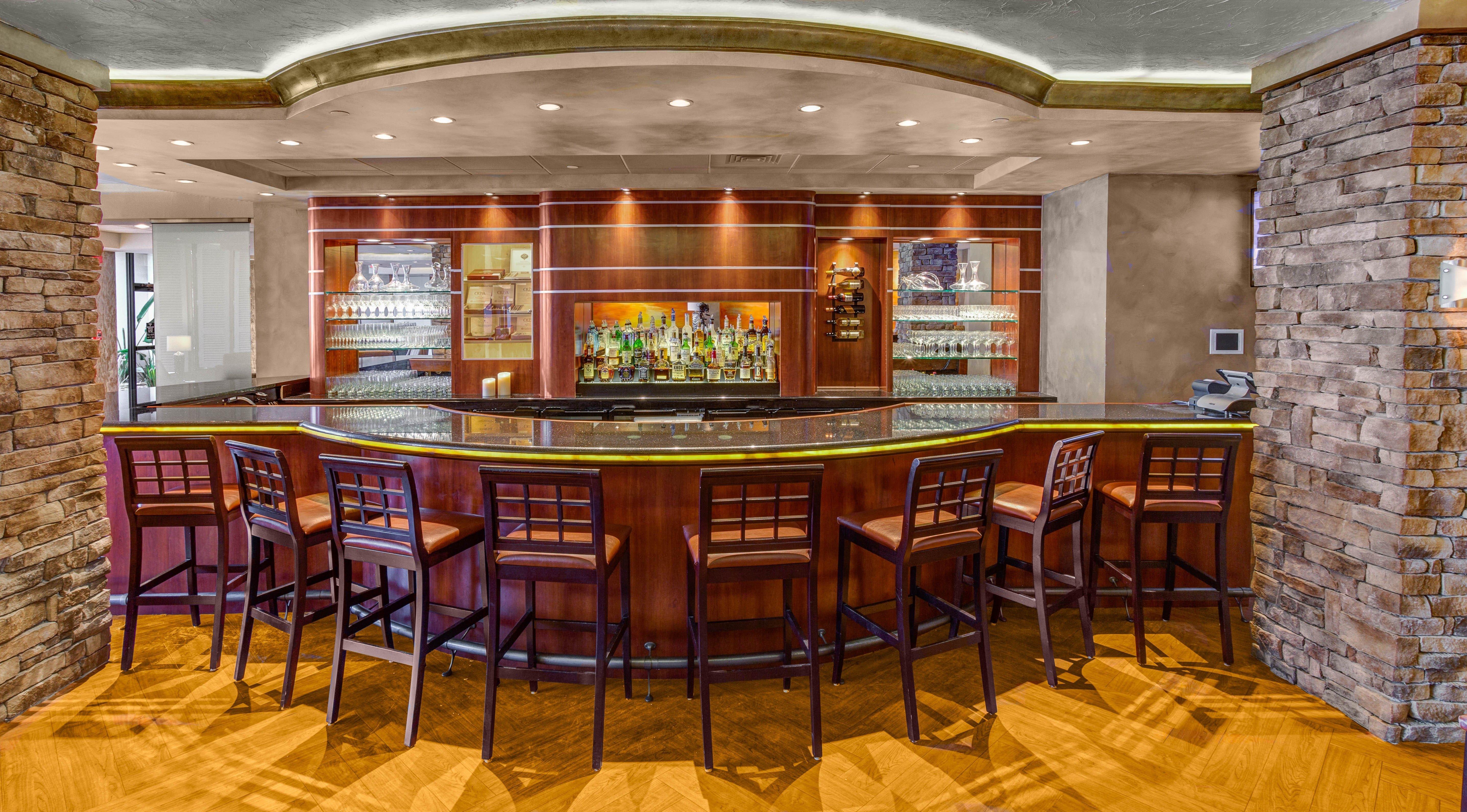 Crowne Plaza Executive Center Baton Rouge By Ihg Hotel Екстериор снимка