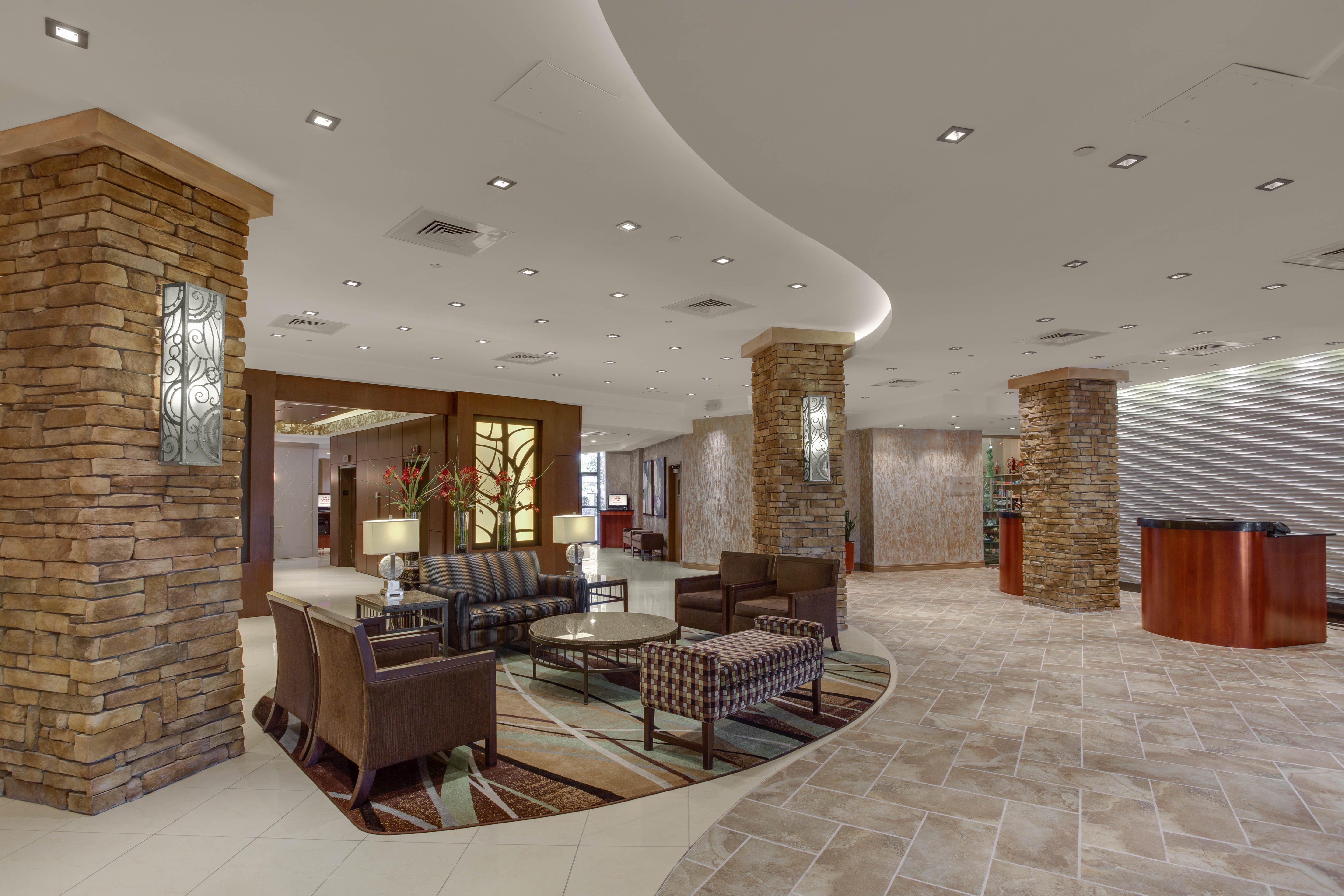 Crowne Plaza Executive Center Baton Rouge By Ihg Hotel Екстериор снимка