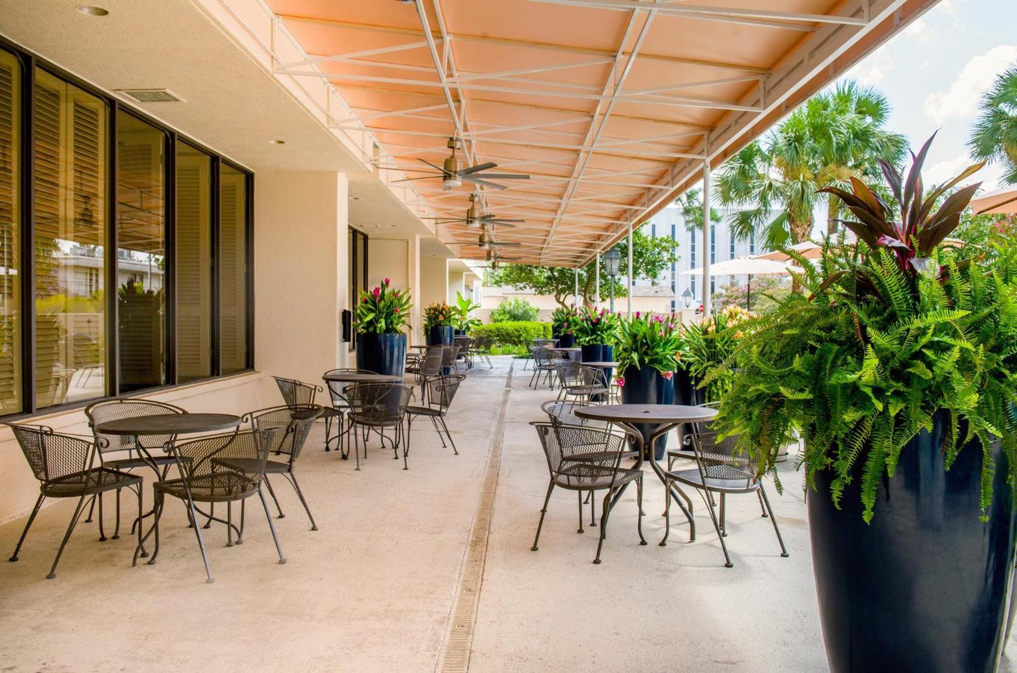 Crowne Plaza Executive Center Baton Rouge By Ihg Hotel Екстериор снимка