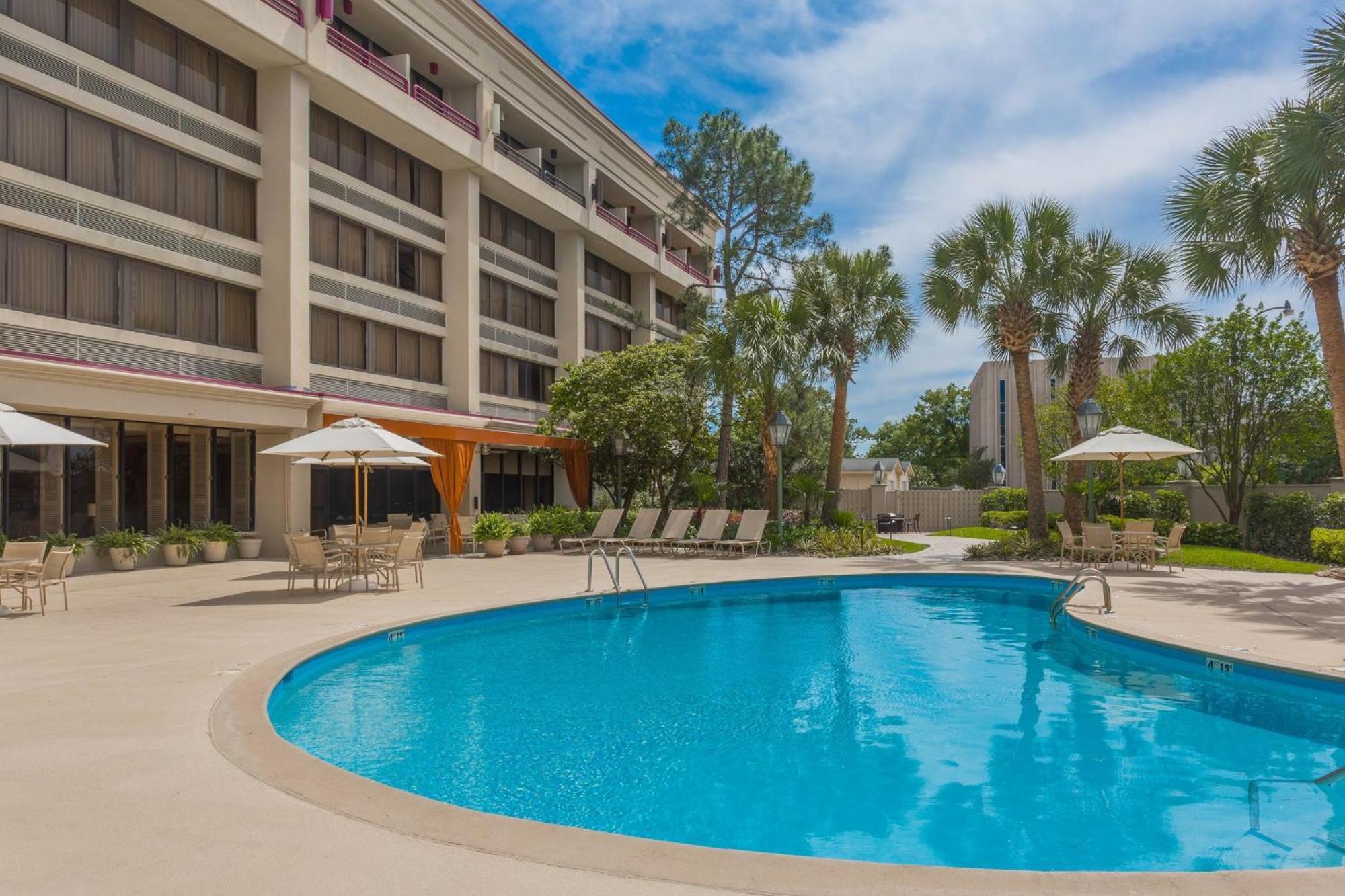 Crowne Plaza Executive Center Baton Rouge By Ihg Hotel Екстериор снимка