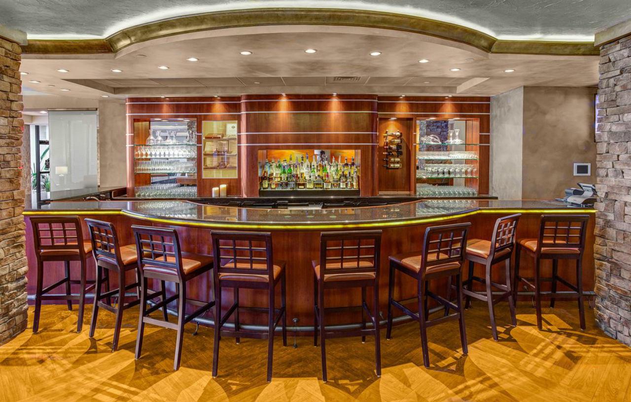 Crowne Plaza Executive Center Baton Rouge By Ihg Hotel Екстериор снимка